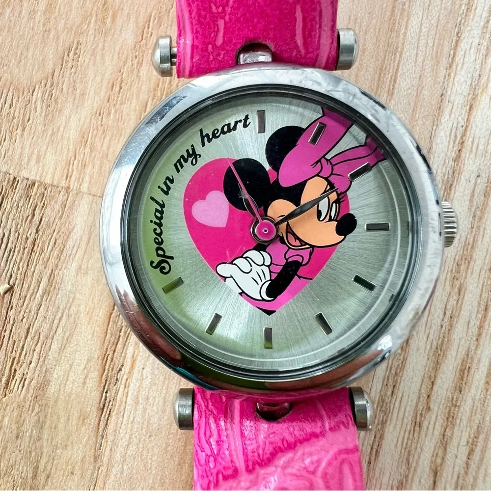 SII Seiko Disney Minnie Mouse pink heart watch NEW BATTERY